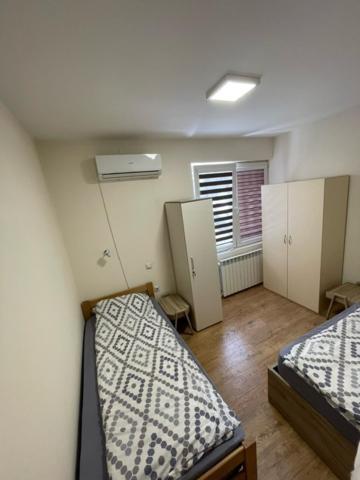 R&K Hostel Skopje Eksteriør bilde
